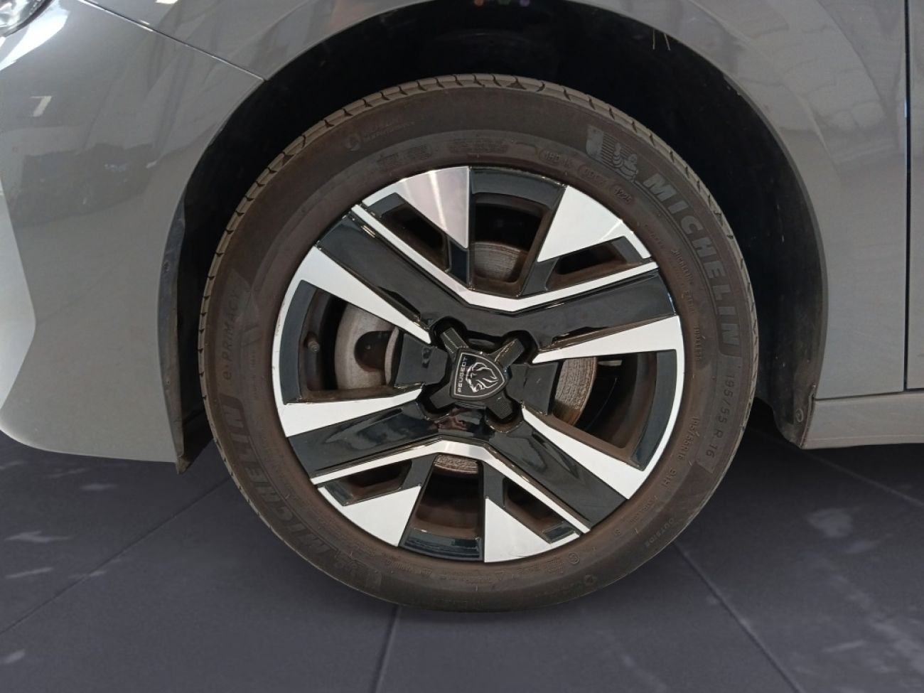 Mandataire PEUGEOT 208 1.2 100CH S&S ALLURE