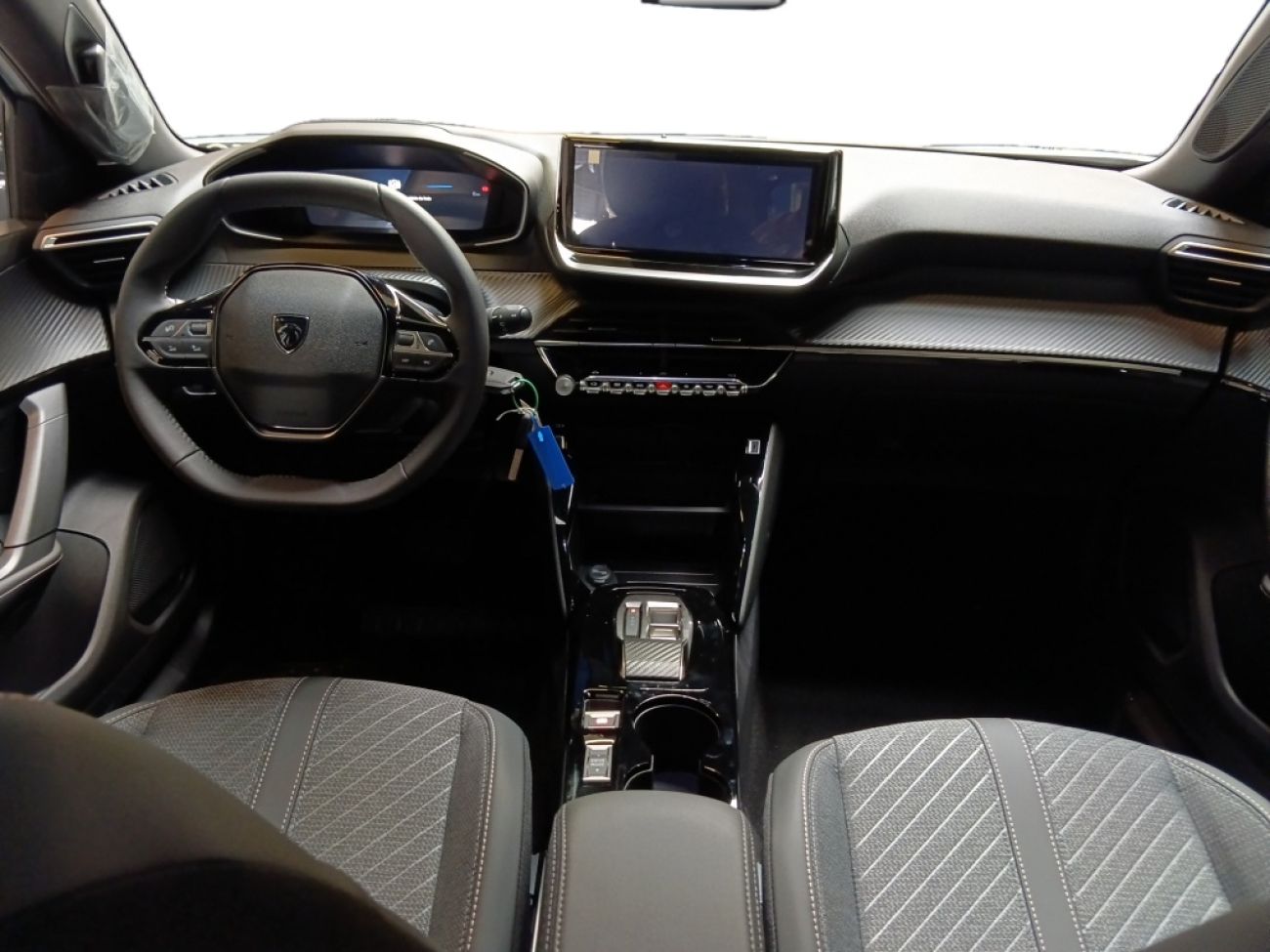 Mandataire PEUGEOT 2008 1.2 HYBRID 145CH ALLURE E-DCS6