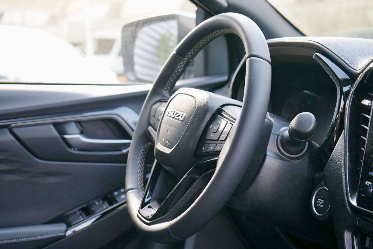 Mandataire ISUZU D-MAX CREW N60 NITRO SPORT 4X4 A/T 4 PLACES / PAS DE MALUS ECOLOGIQUE