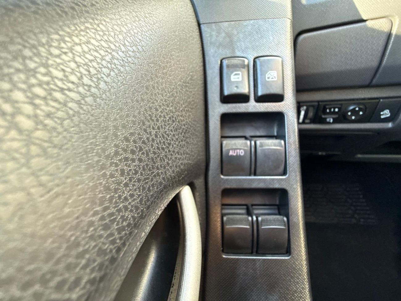 Mandataire ISUZU D-MAX CREW CAB 1.9 4X4 BVA SUPERNOVA