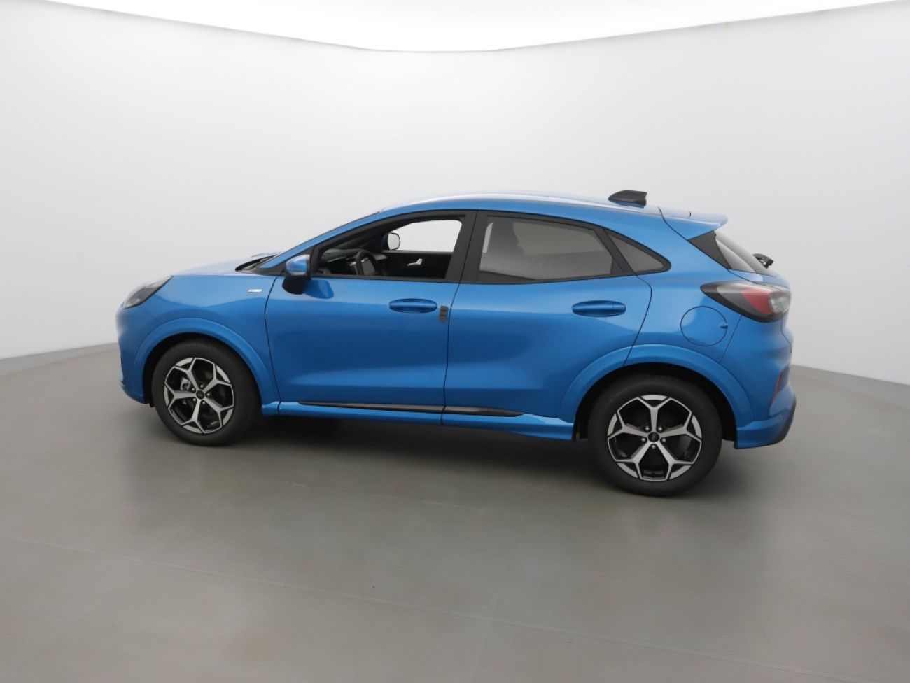 Mandataire Ford Puma 1.0 ECOBOOST HYBRID 125CH ST LINE S&S POWERSHIFT