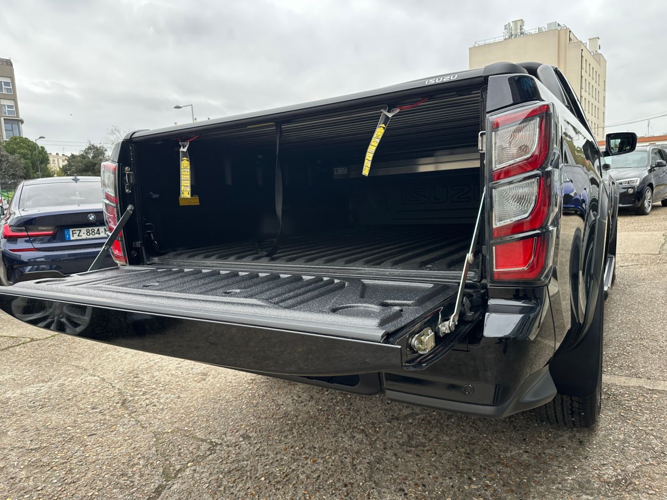 Mandataire ISUZU D-MAX SPACE N60 NITRO SPORT 4X4 AT