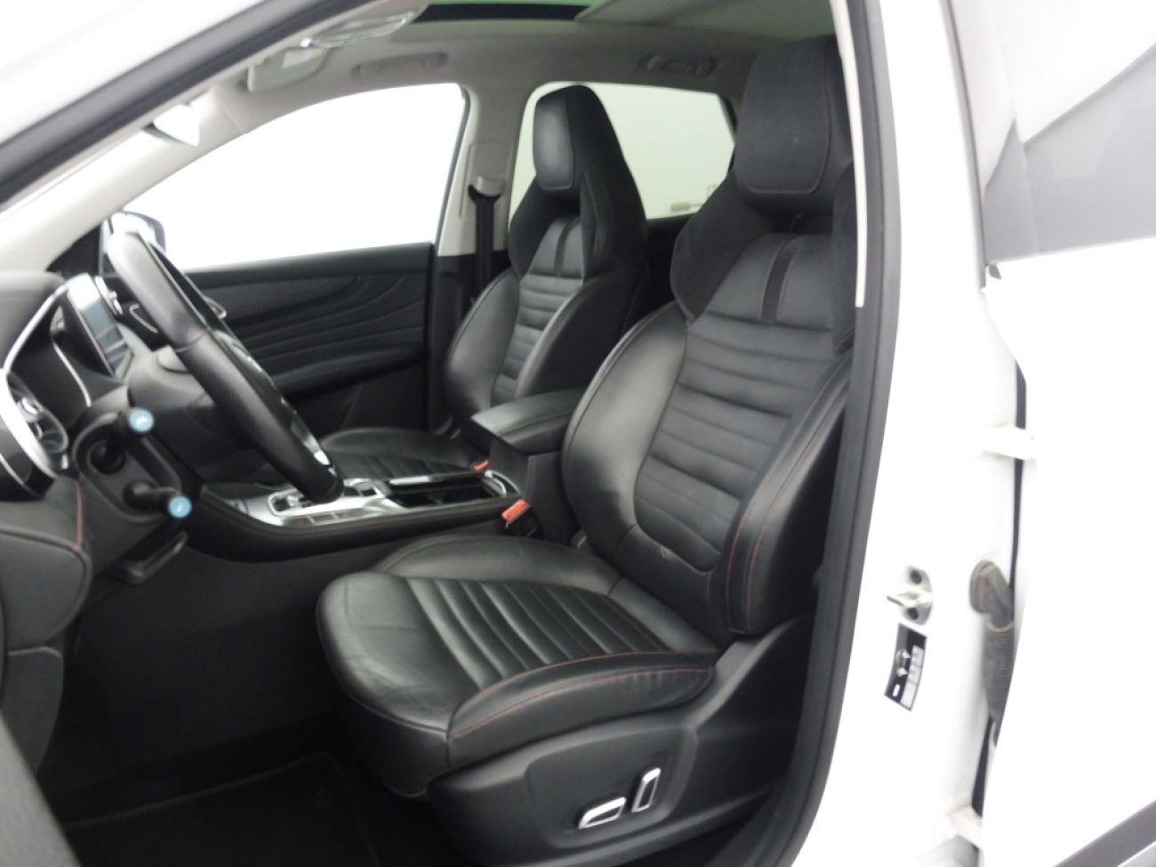 Mandataire MG HS 1.5 T-GDI 162 AT luxury