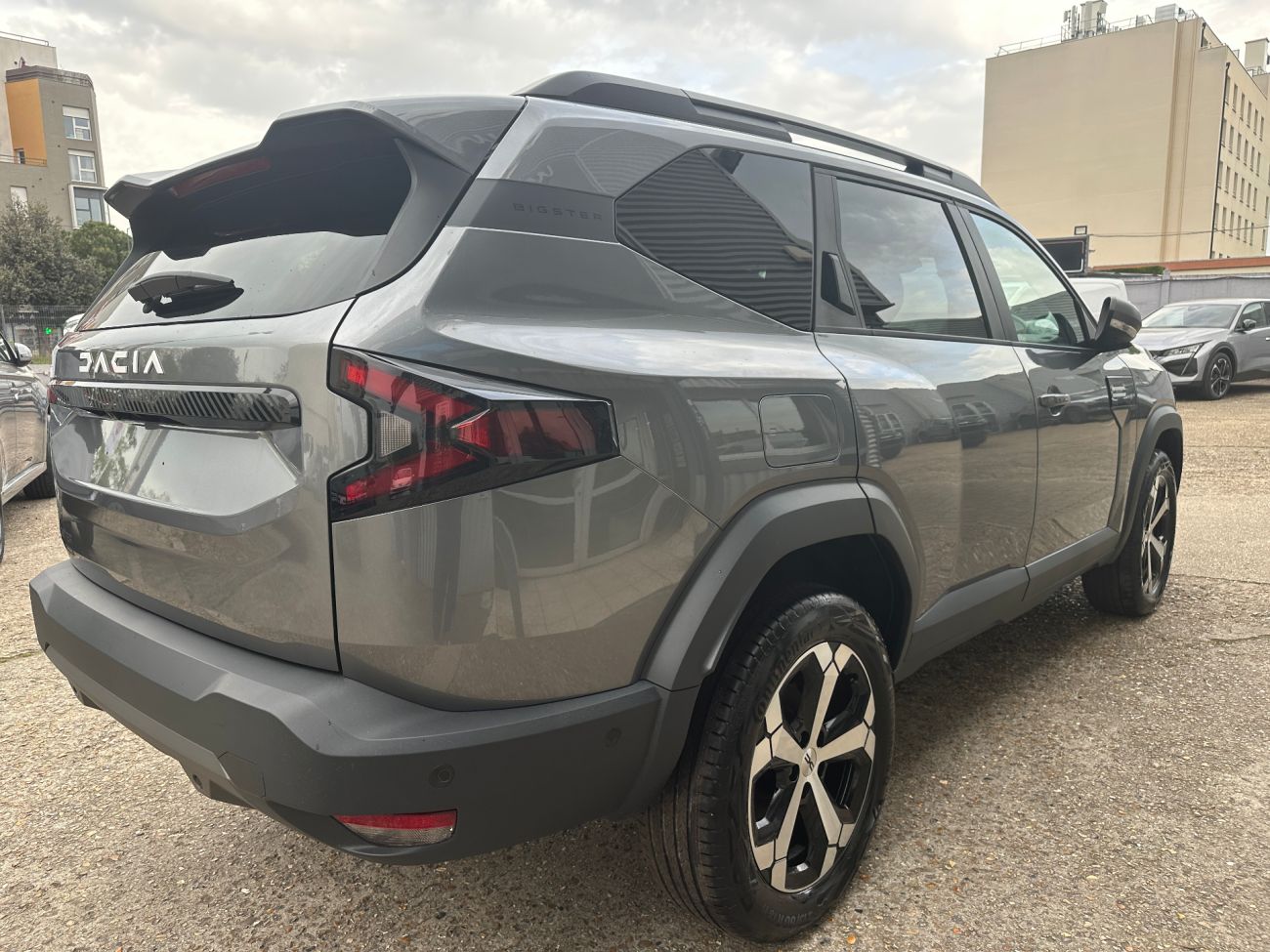 Mandataire Dacia BIGSTER HYBRID 1.8 HYBRID 155CH JOURNEY