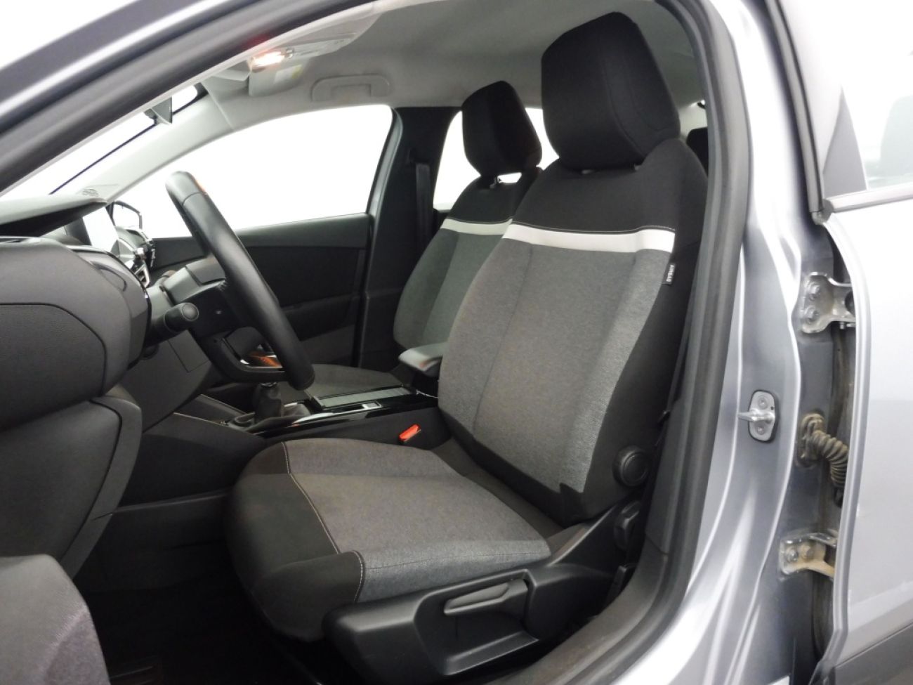 Mandataire Citroën C4 X 1.2 PURETECH 100 FEEL