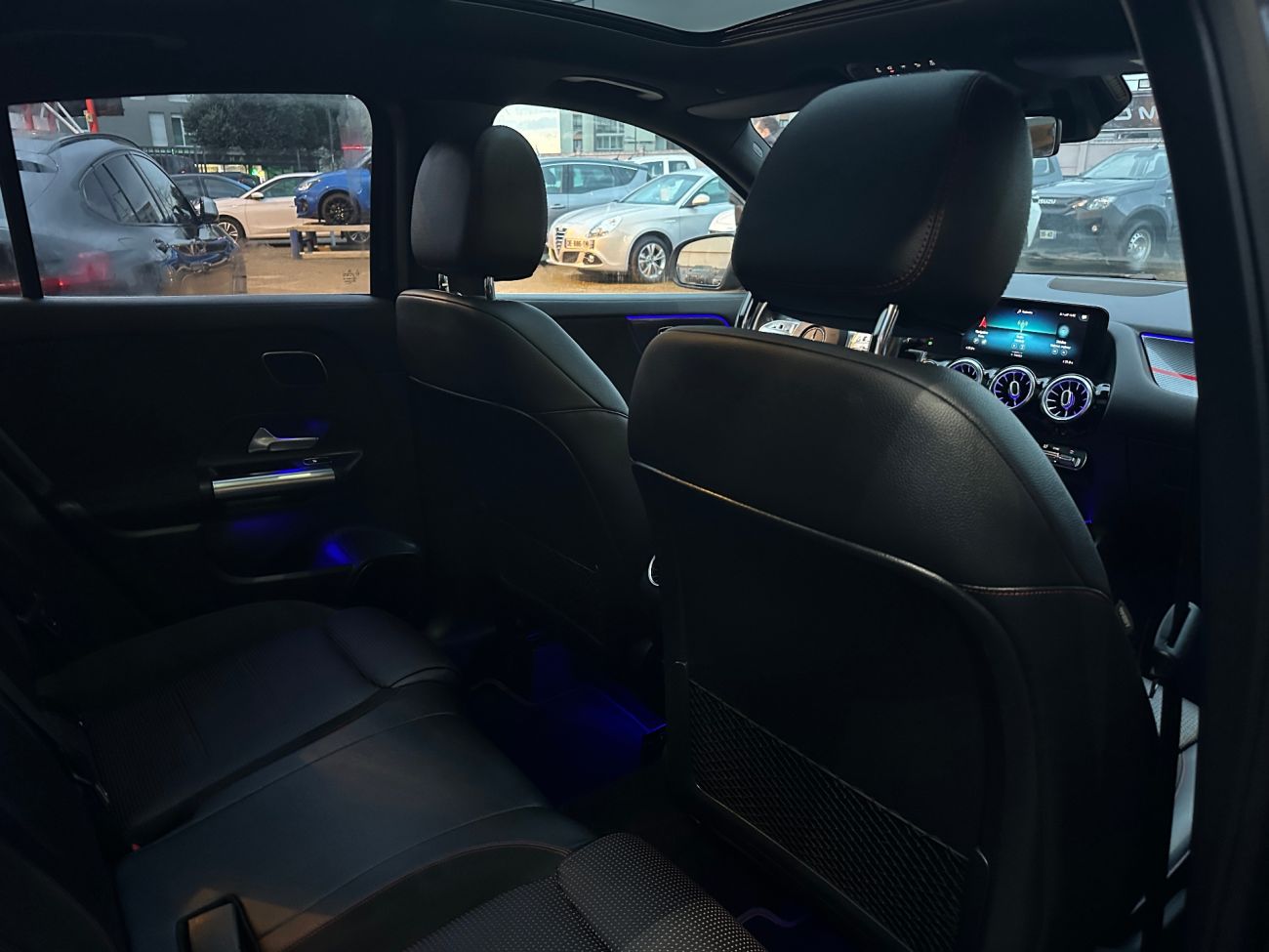 Mandataire MERCEDES GLA 200 d 8G-DCT AMG Line edition 1 toit pano