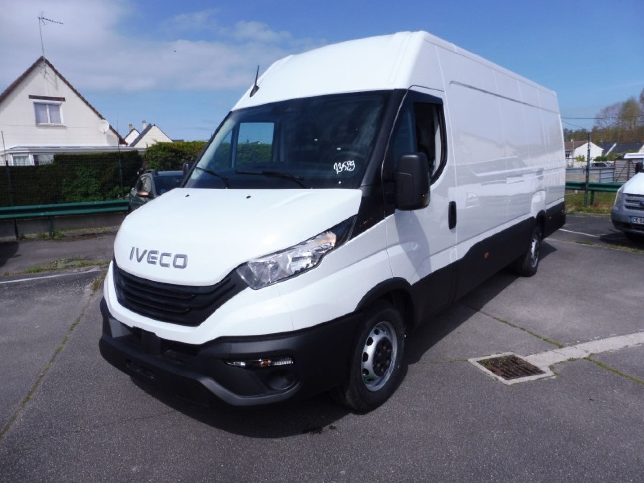 Mandataire IVECO Daily 35S18 3.0 V16 H2 180CV