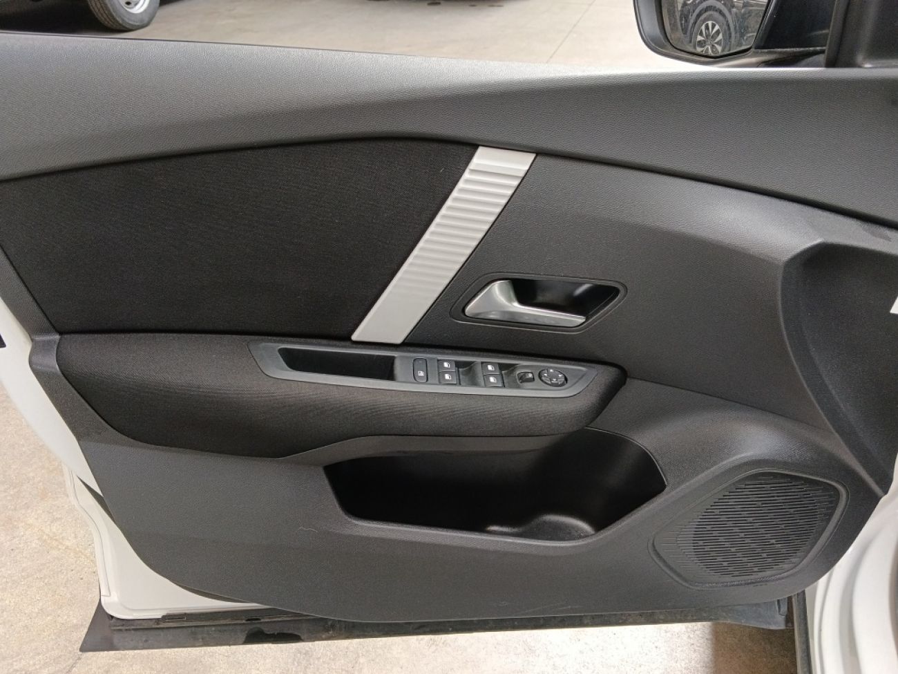 Mandataire Citroën C4 X 1.2 PURETECH 100 FEEL