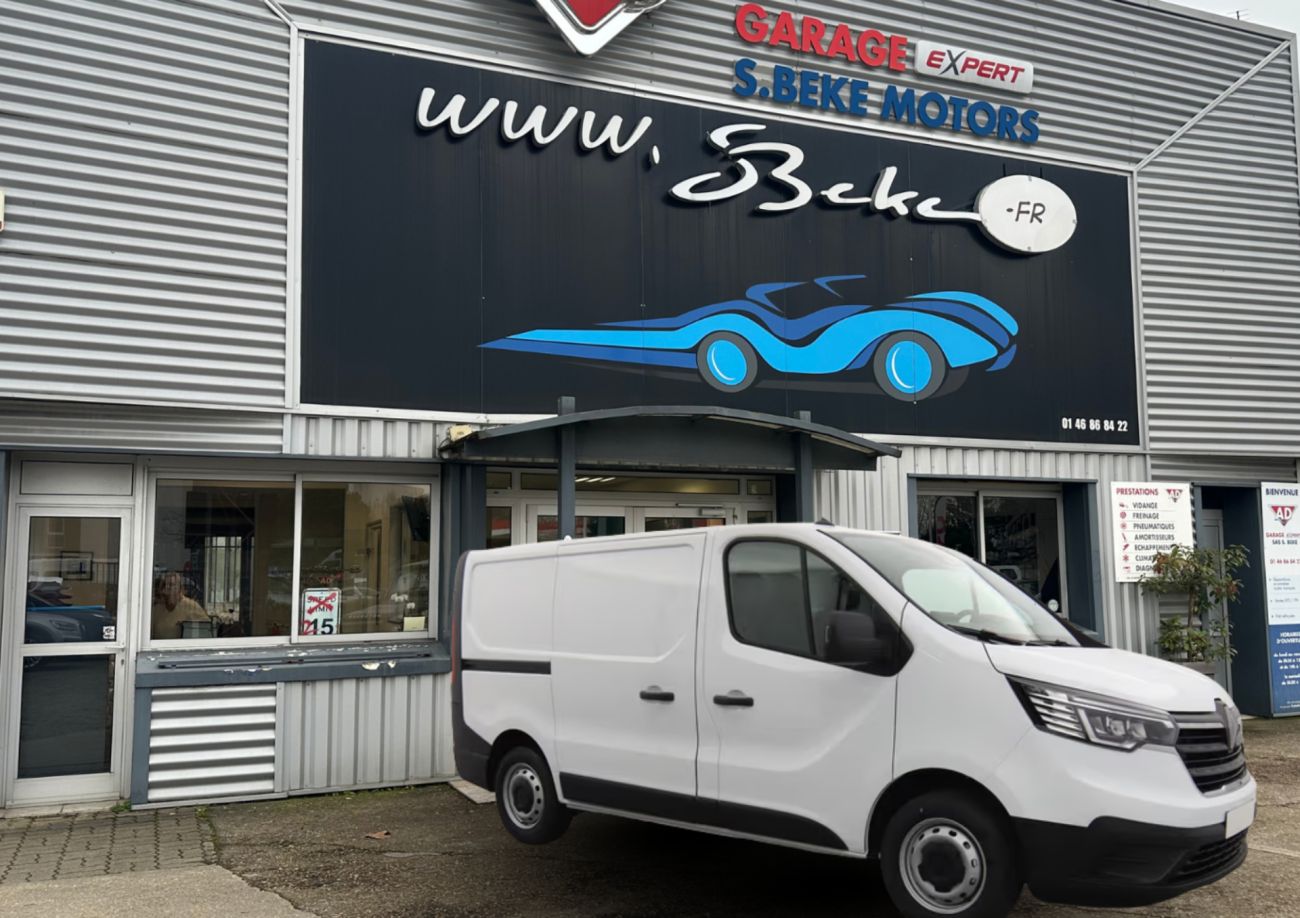 Mandataire RENAULT TRAFIC RENAULT TRAFIC Van L1H1  Advance  2T8 blue dci 130 E6E