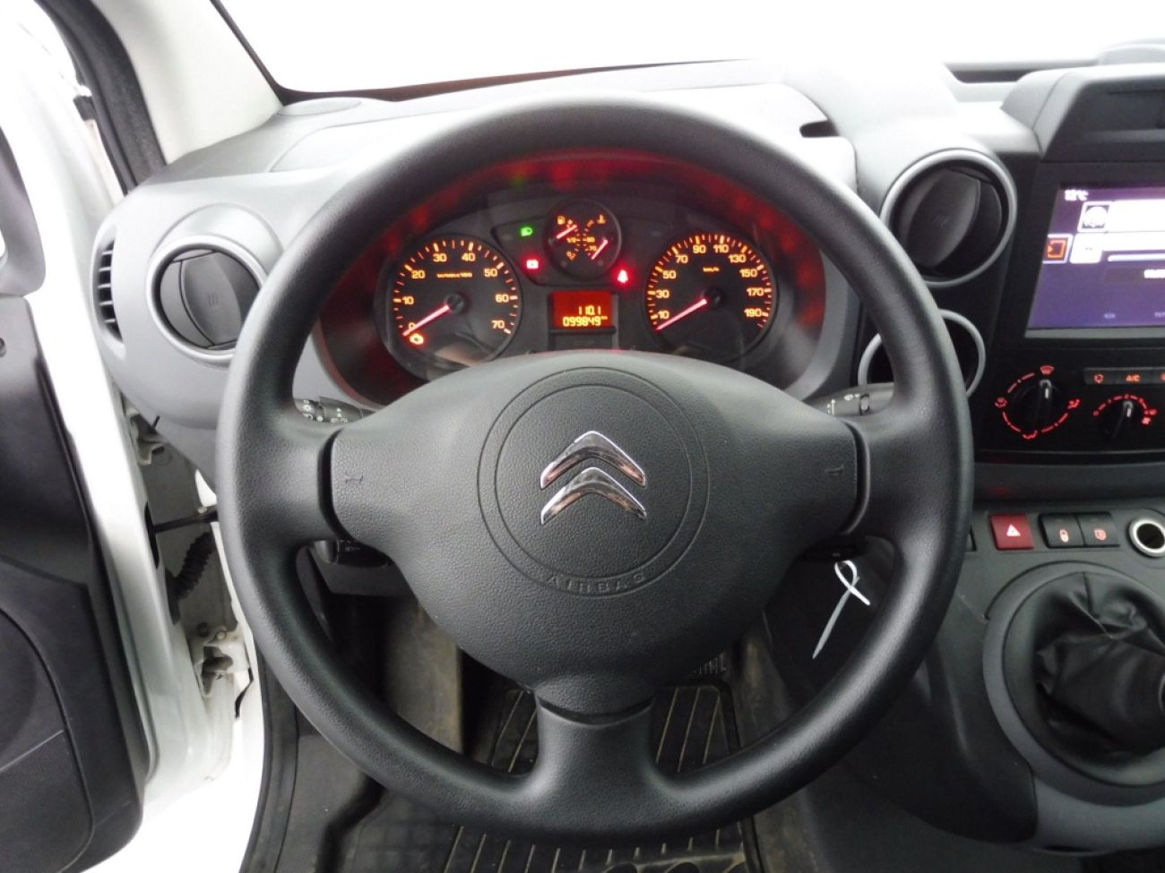 Mandataire Citroën Berlingo BLUEHDI 75CH CLUB