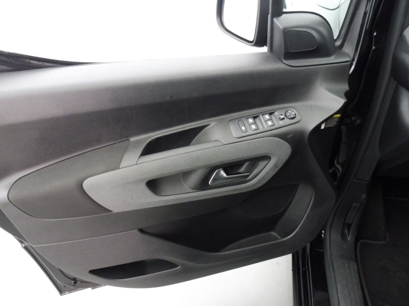 Mandataire PEUGEOT Rifter TAILLE XL - 1.5 BLUEHDI 130CH S&S GT EAT8 7 PLACES