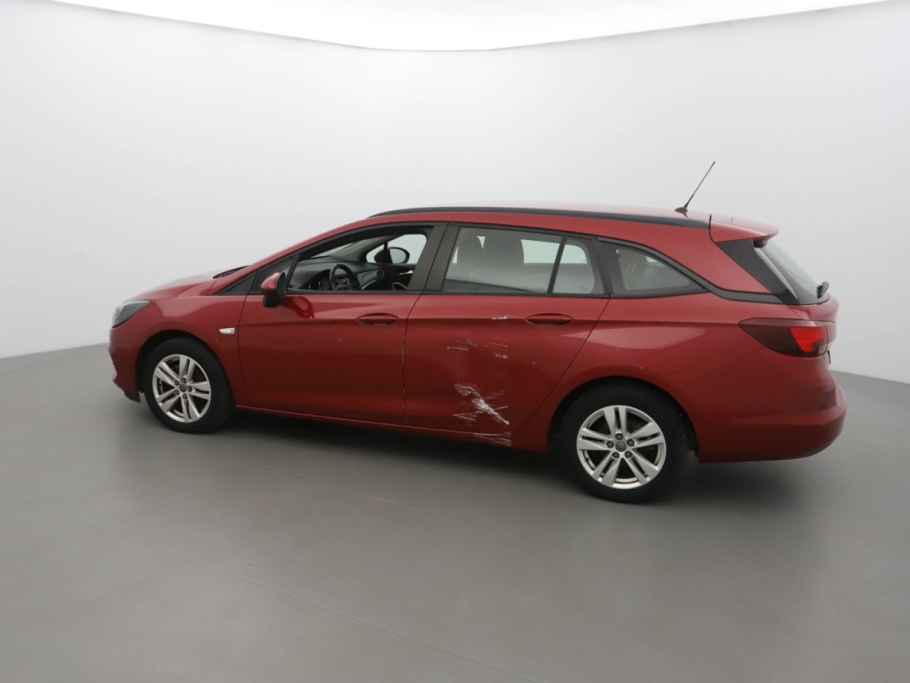 Mandataire Opel Astra ST 1.2 130edition pack