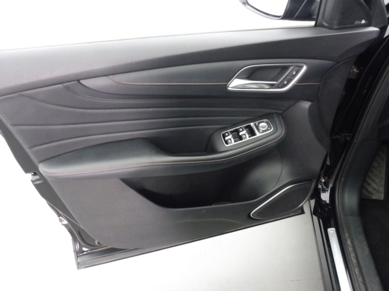 Mandataire MG HS 1.5 T-GDI 162 AT LUXURY
