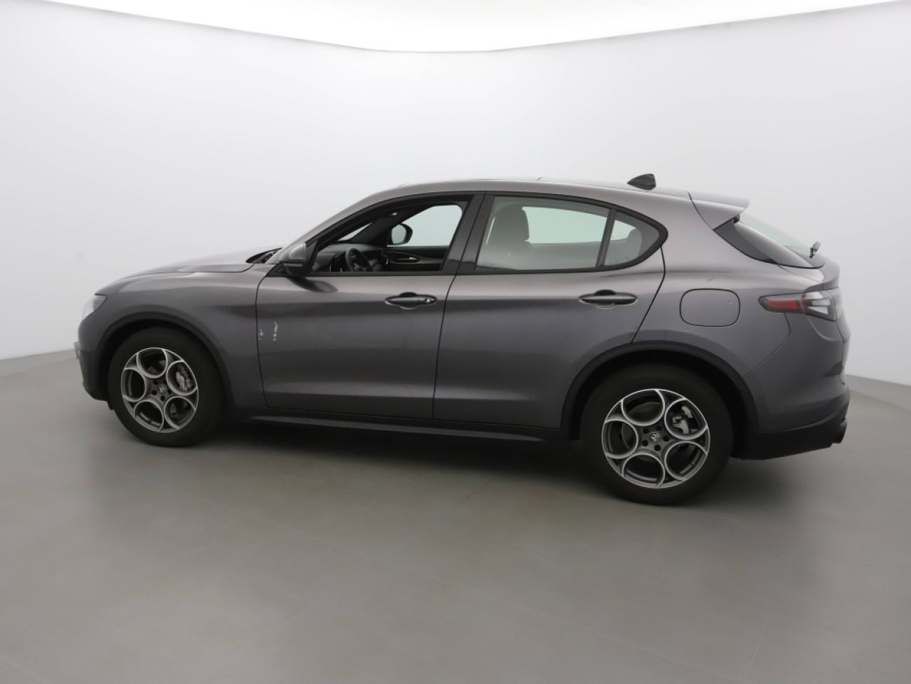Mandataire ALFA ROMEO STELVIO 2.2 DIESEL 160CH SPRINT AT8