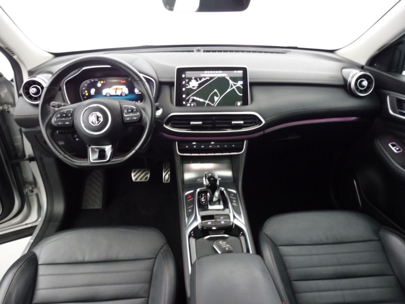 Mandataire MG HS 1.5 T-GDI 162 AT luxury