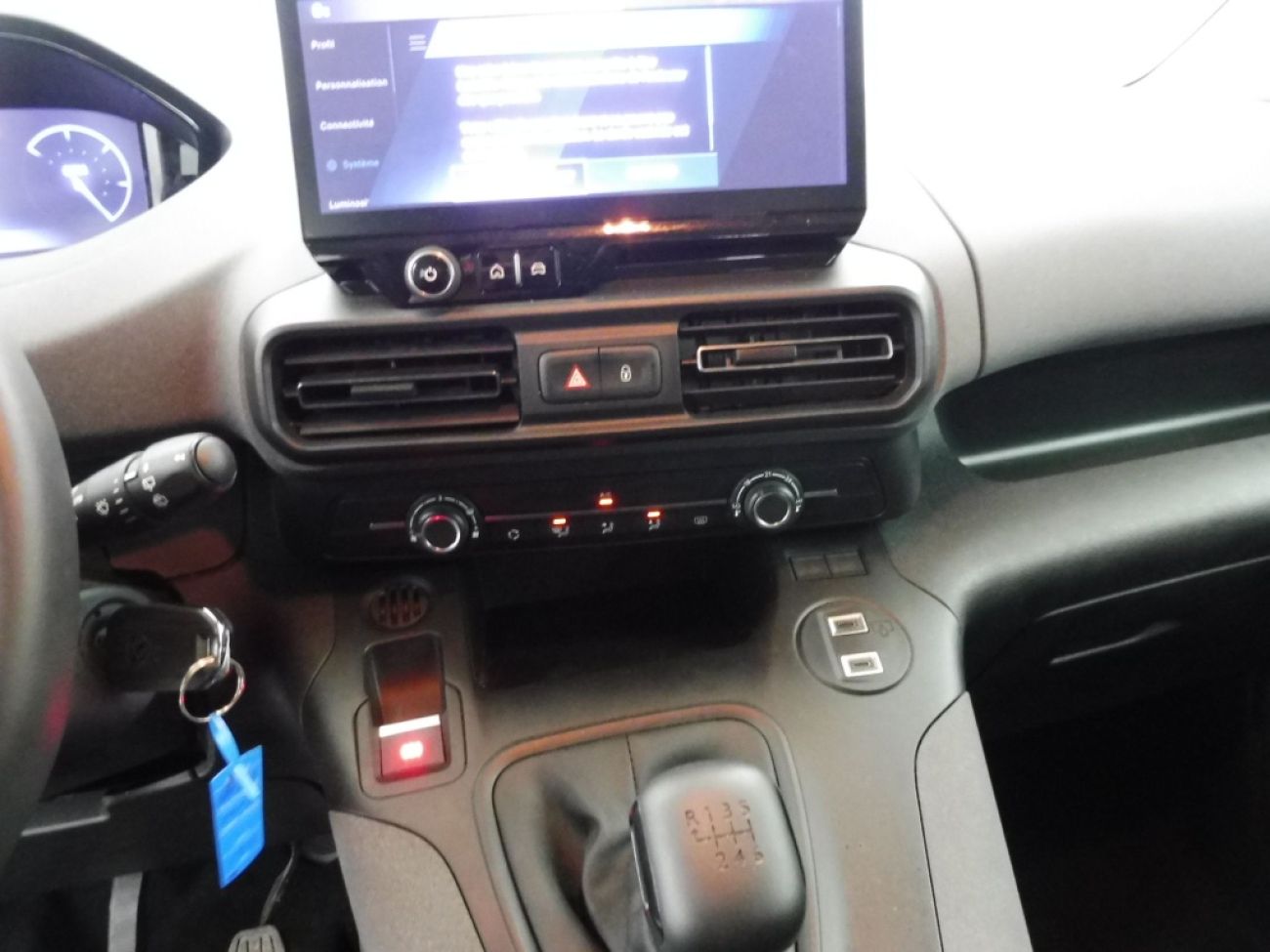Mandataire PEUGEOT RIFTER TAILLE M - 1.5 BLUEHDI 100CH S&S ALLURE 5 PLACES