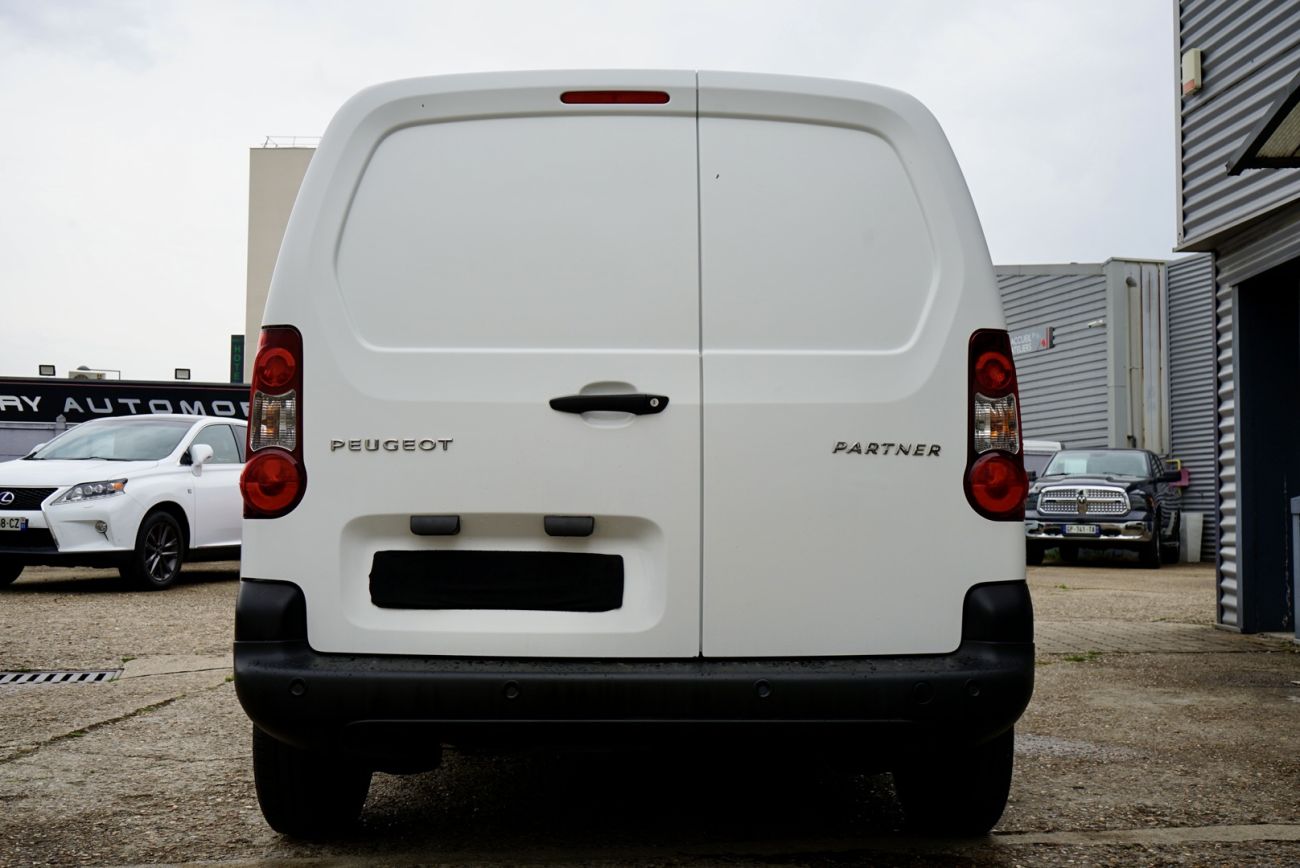Mandataire PEUGEOT PARTNER FOURGON STANDARD 1.6 BLUEHDI 75 BVM5 PREMIUM PACK