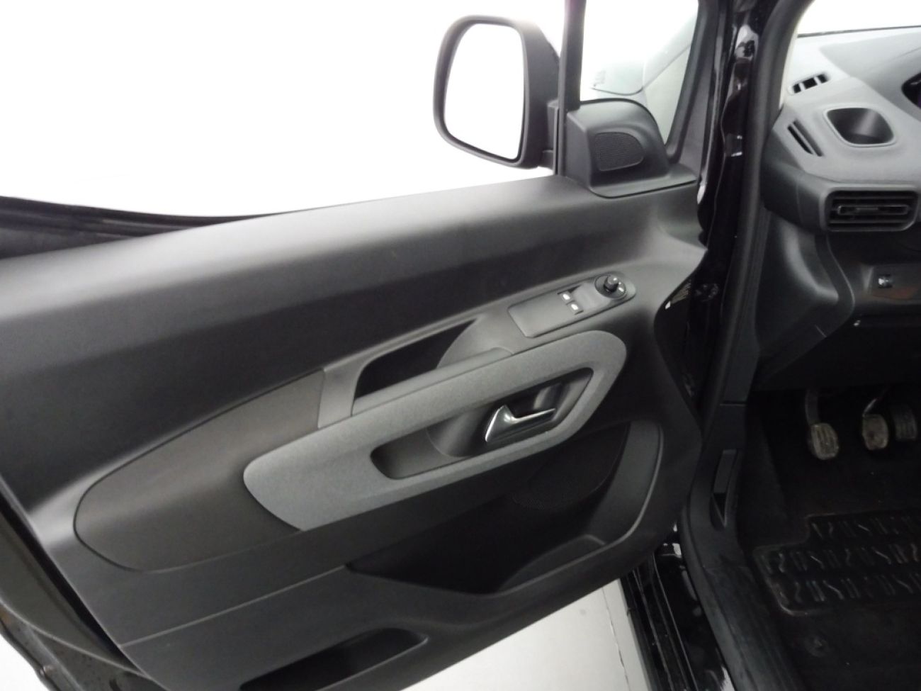 Mandataire PEUGEOT RIFTER TAILLE M - 1.5 BLUEHDI 100CH S&S ALLURE 5 PLACES