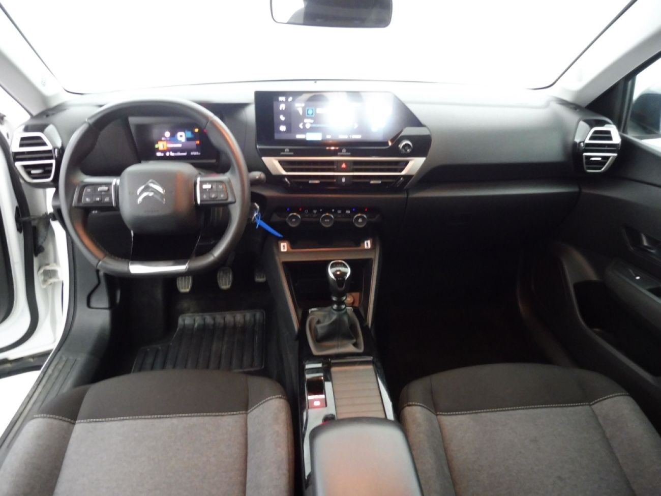Mandataire Citroën C4 X 1.2 PURETECH 100 FEEL