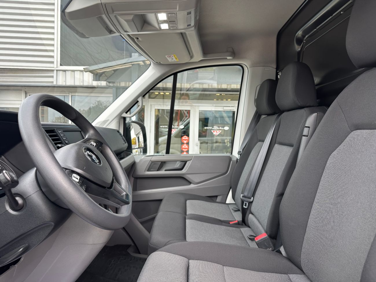 Mandataire VOLKSWAGEN CRAFTER VAN PROPULSION RJ 35 L4H3 2.0 TDI 177 CH BVA BUSINESS LINE ROUES JUMELEES