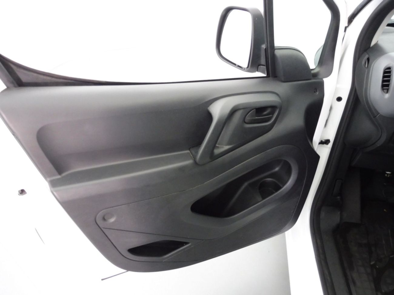 Mandataire Citroën Berlingo BLUEHDI 75CH CLUB