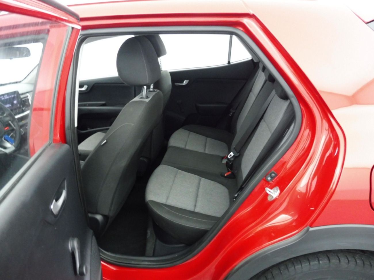 Mandataire Kia Stonic 1.2 LX 84fun