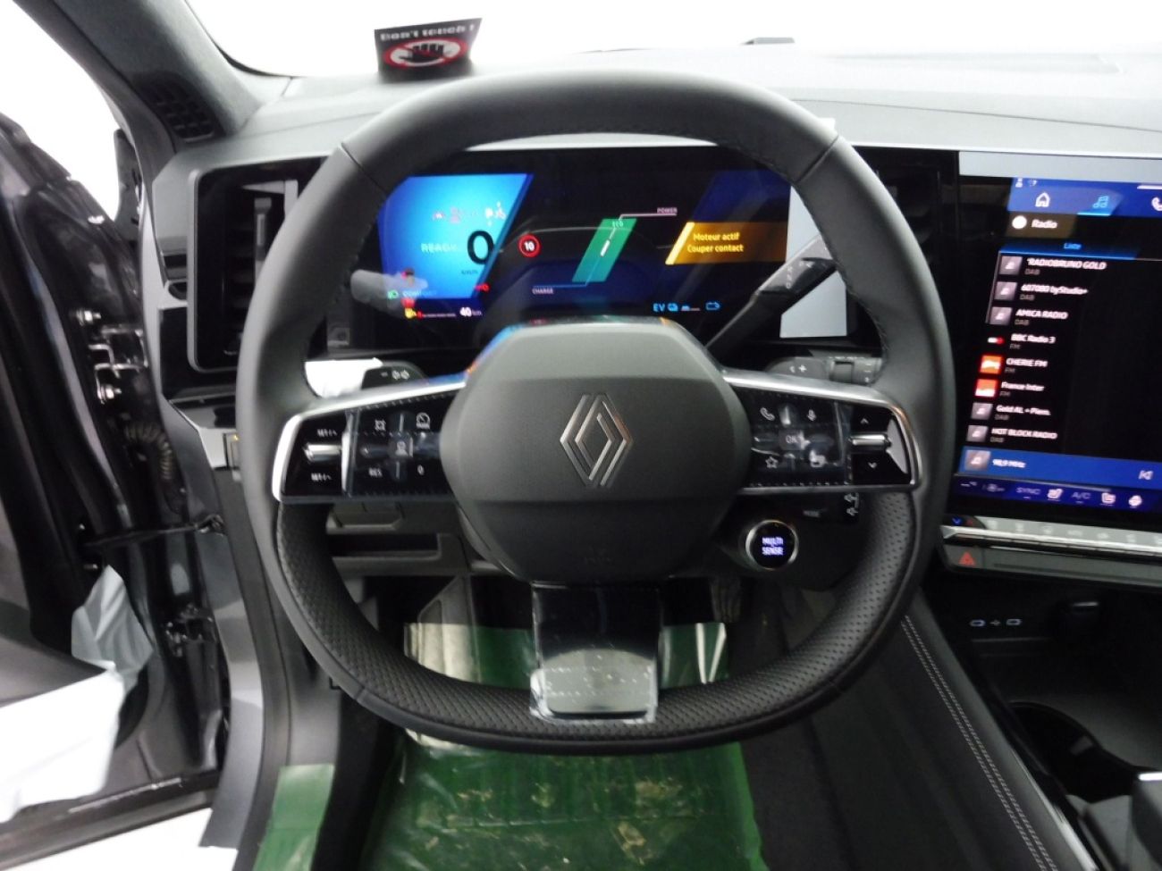 Mandataire RENAULT AUSTRAL 1.2 E-TECH FULL HYBRID 200CH ICONIC- 24