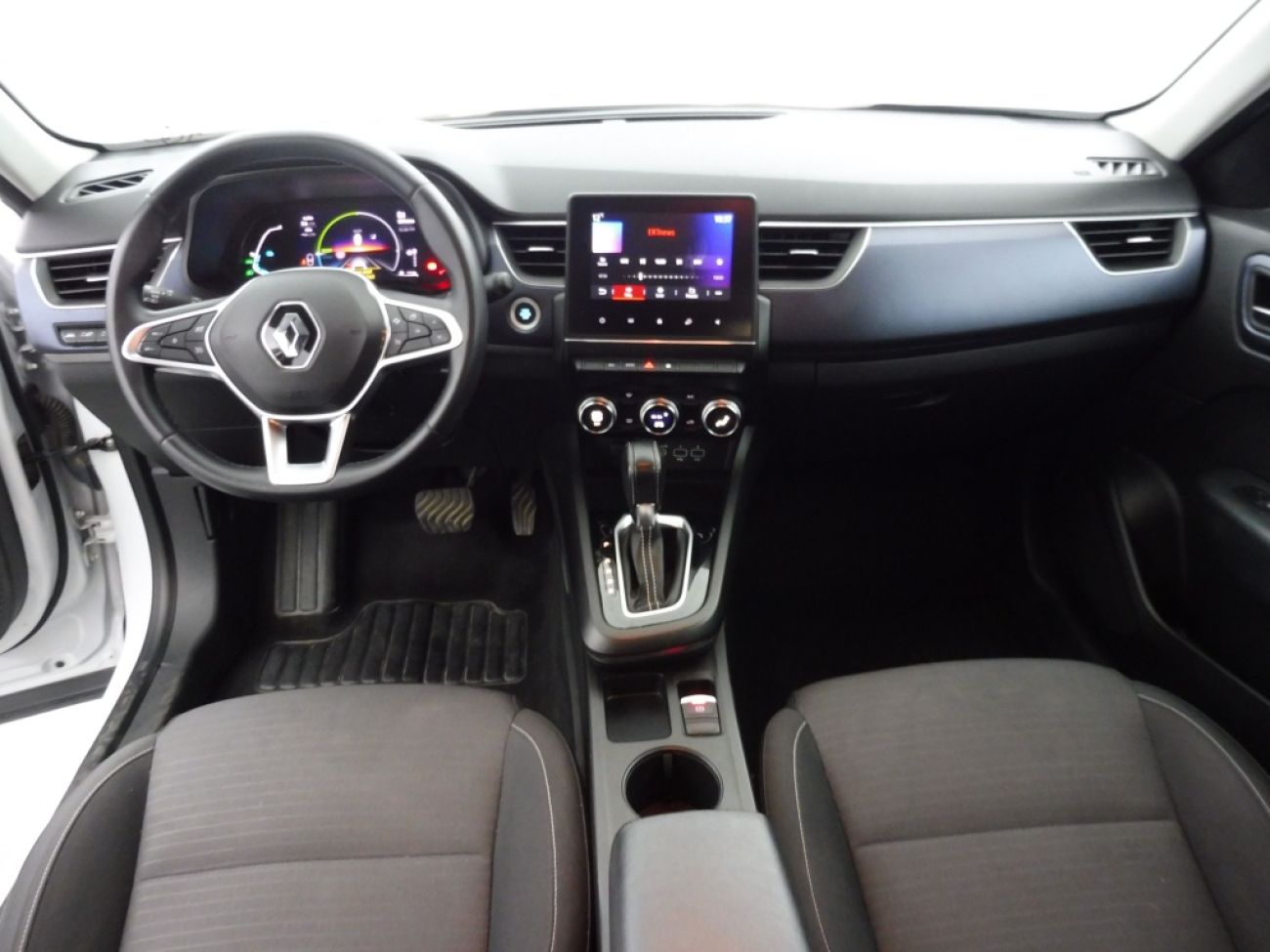 Mandataire RENAULT Arkana 1.6 E-TECH 145 HEVequilibre