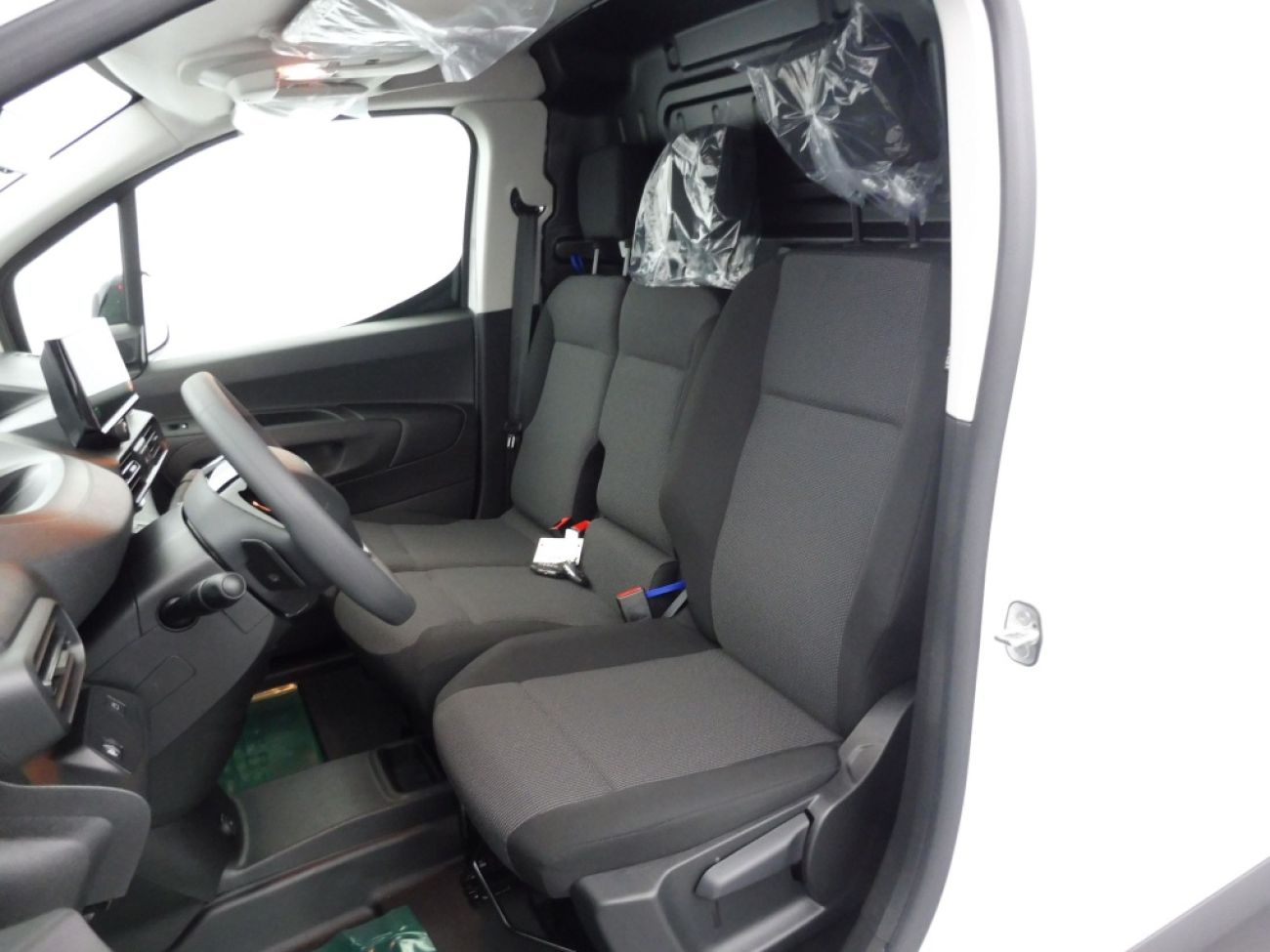 Mandataire PEUGEOT Partner XL 950KG BLUEHDI 130CH S&S EAT8