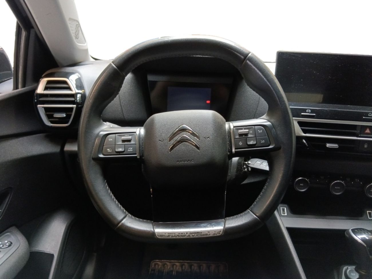 Mandataire Citroën C4 X 1.2 PURETECH 100 FEEL