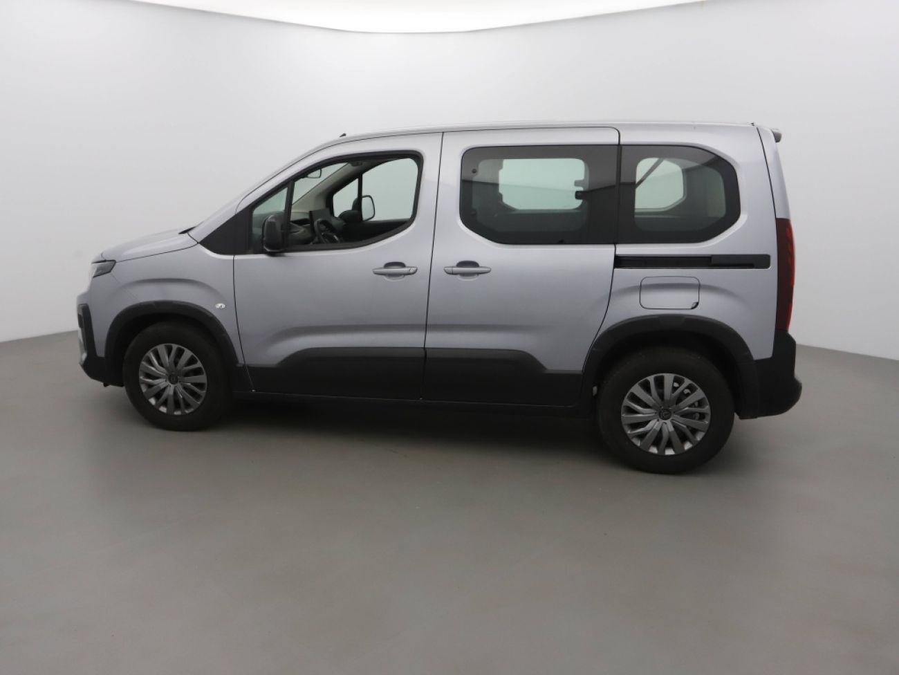 Mandataire PEUGEOT RIFTER TAILLE M - 1.5 BLUEHDI 100CH S&S ALLURE 5 PLACES