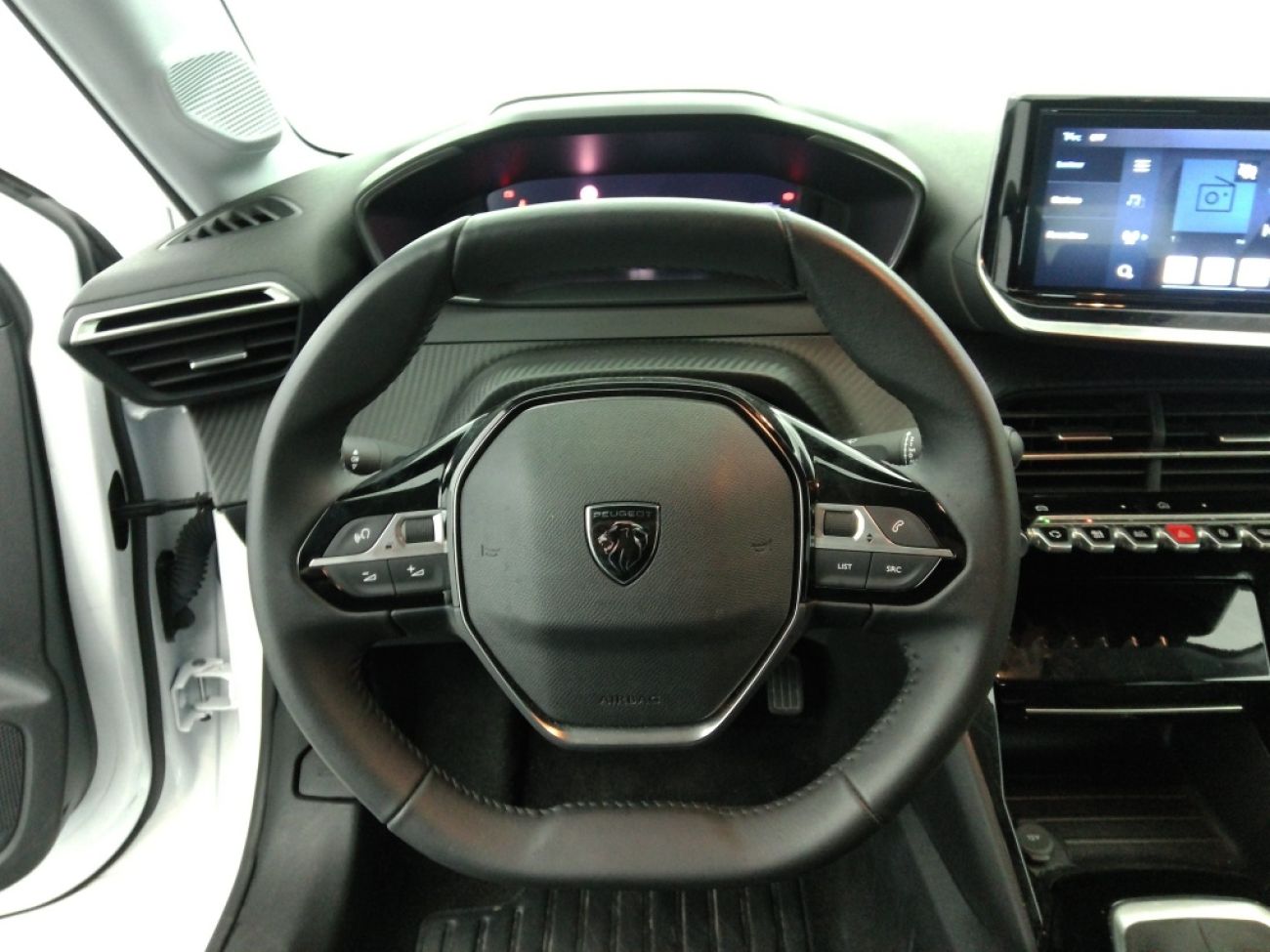 Mandataire PEUGEOT 208 1.2 100CH S&S ALLURE