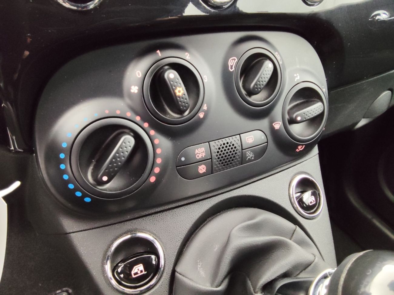 Mandataire FIAT 500C 1.0 70CH BSG SERIE 1