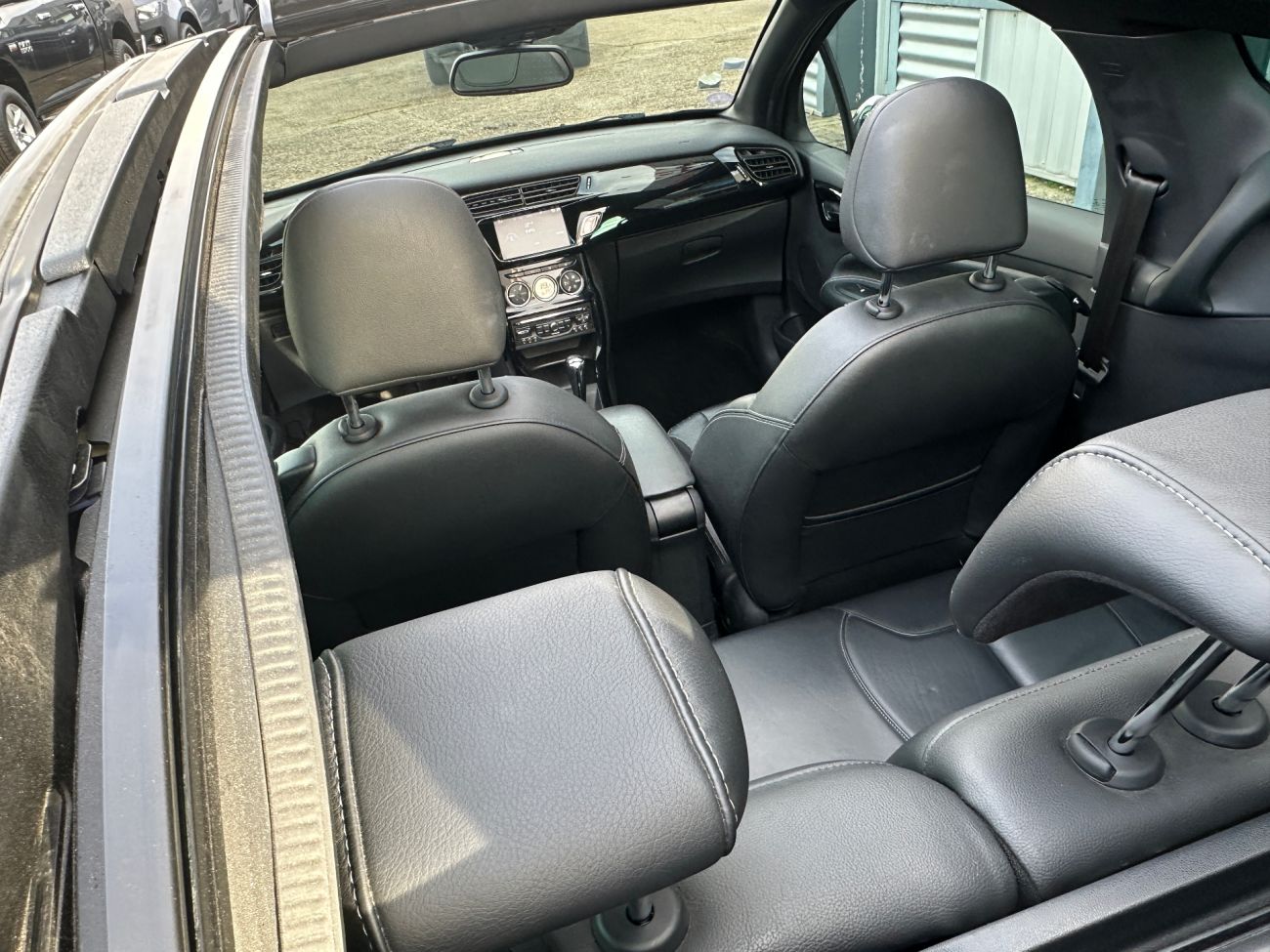 Mandataire Citroën DS3 CABRIOLET VTi 120 So Chic A