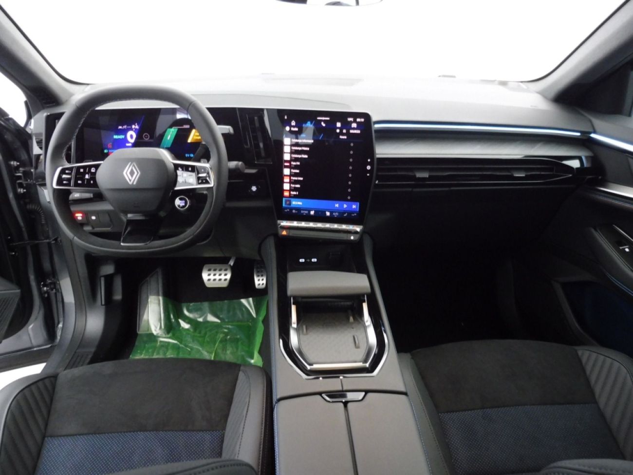 Mandataire RENAULT RAFALE 1.2 E-TECH FULL HYBRID 200CH ESPRIT ALPINE - 25