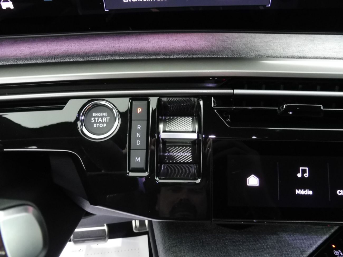 Mandataire PEUGEOT 3008 1.2 HYBRID 145CH GT E-DCS6