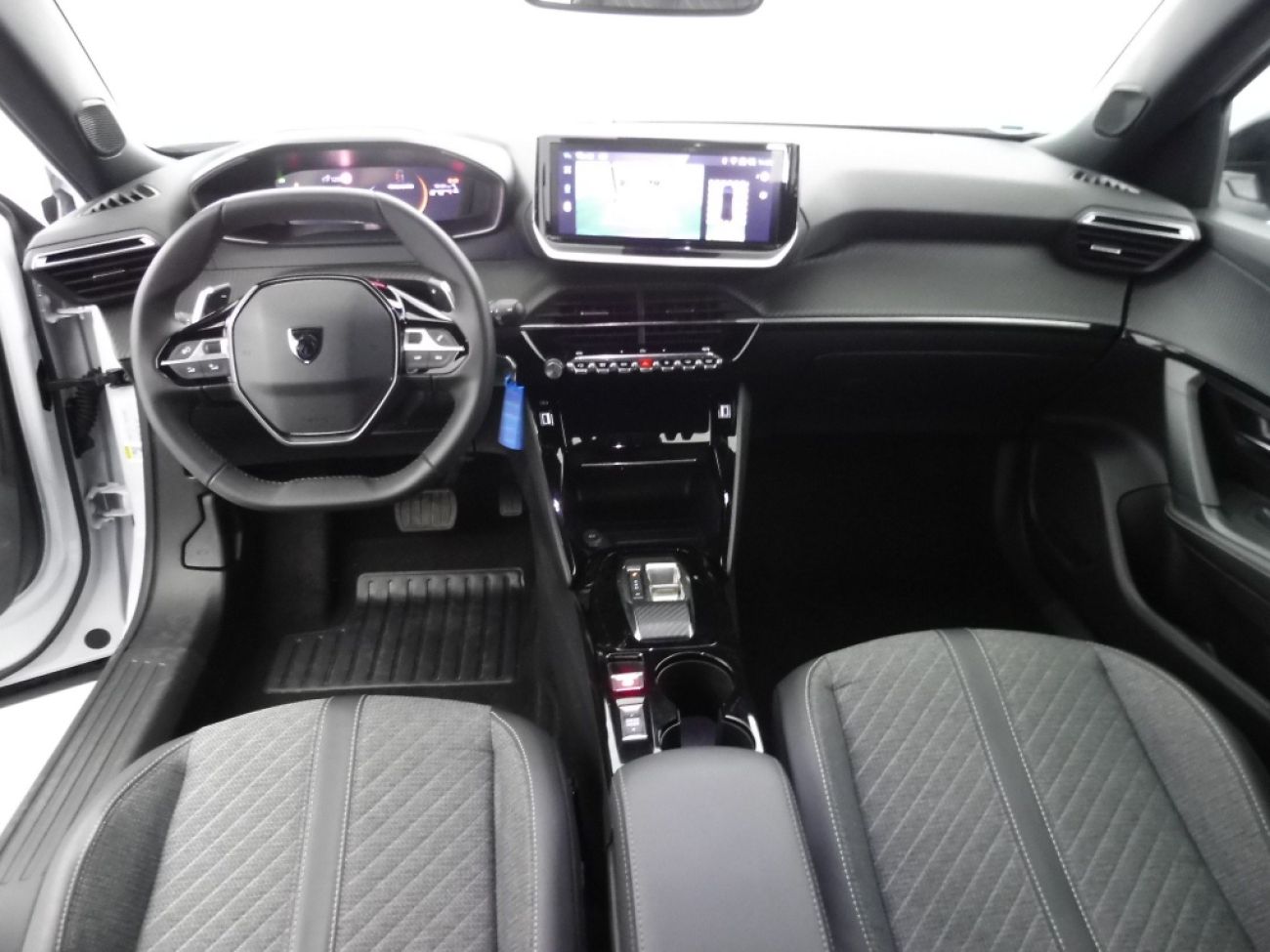 Mandataire PEUGEOT 2008 1.2 PURETECH 130CH S&S ALLURE EAT8