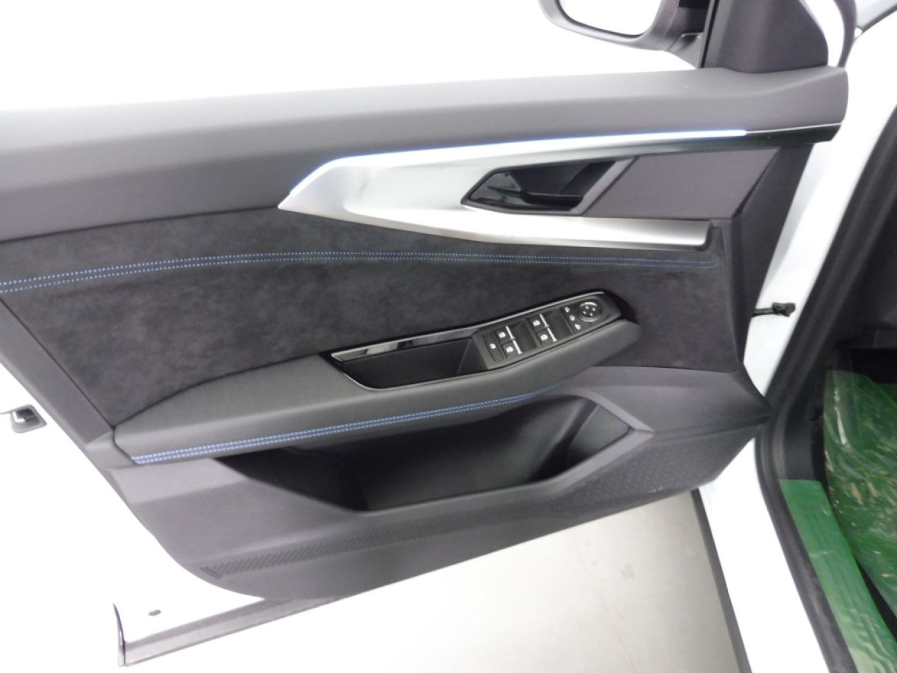 Mandataire RENAULT AUSTRAL 1.2 E-TECH FULL HYBRID 200CH TECHNO ESPRIT ALPINE - 24