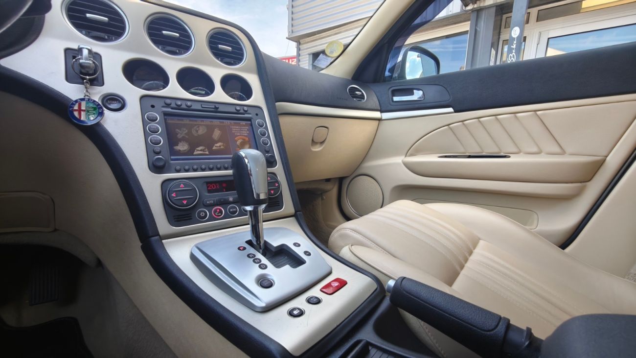 Mandataire ALFA ROMEO 159 3.2 V6 JTS Selective Q4 QTronic