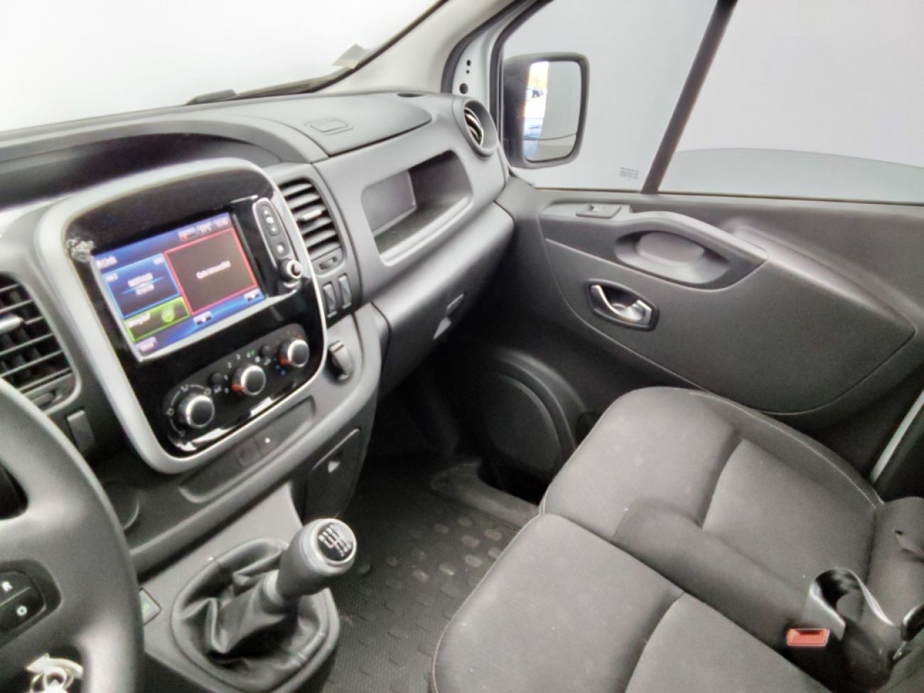 Mandataire RENAULT Trafic L2H1 1300 2.0 DCI 120CH GRAND CONFORT S&S E6