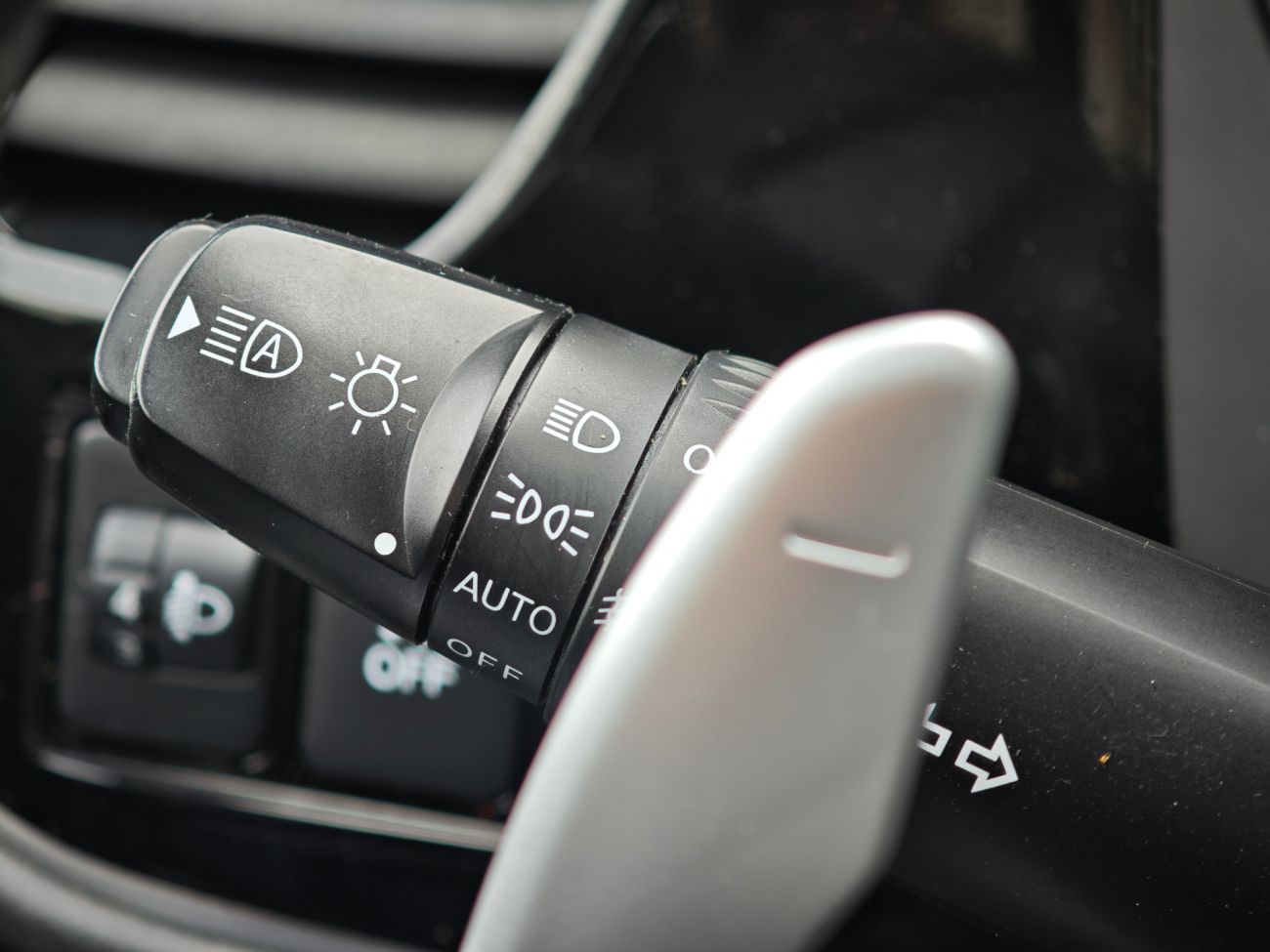 Mandataire MITSUBISHI OUTLANDER PHEV 2.4l PHEV Twin Motor 4WD Business