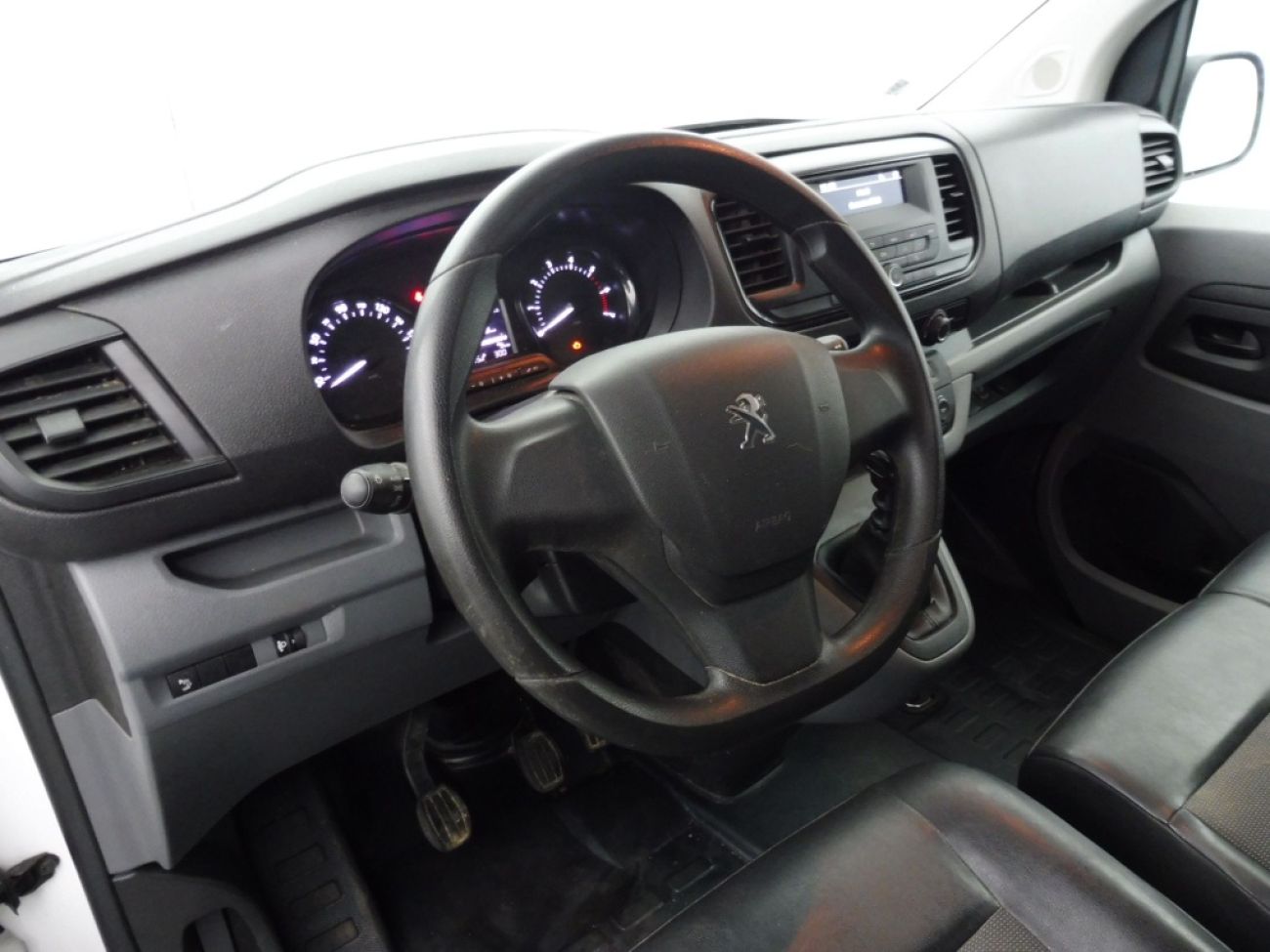 Mandataire PEUGEOT Expert STANDARD 1.5 BLUEHDI 120CH S&S PREMIUM