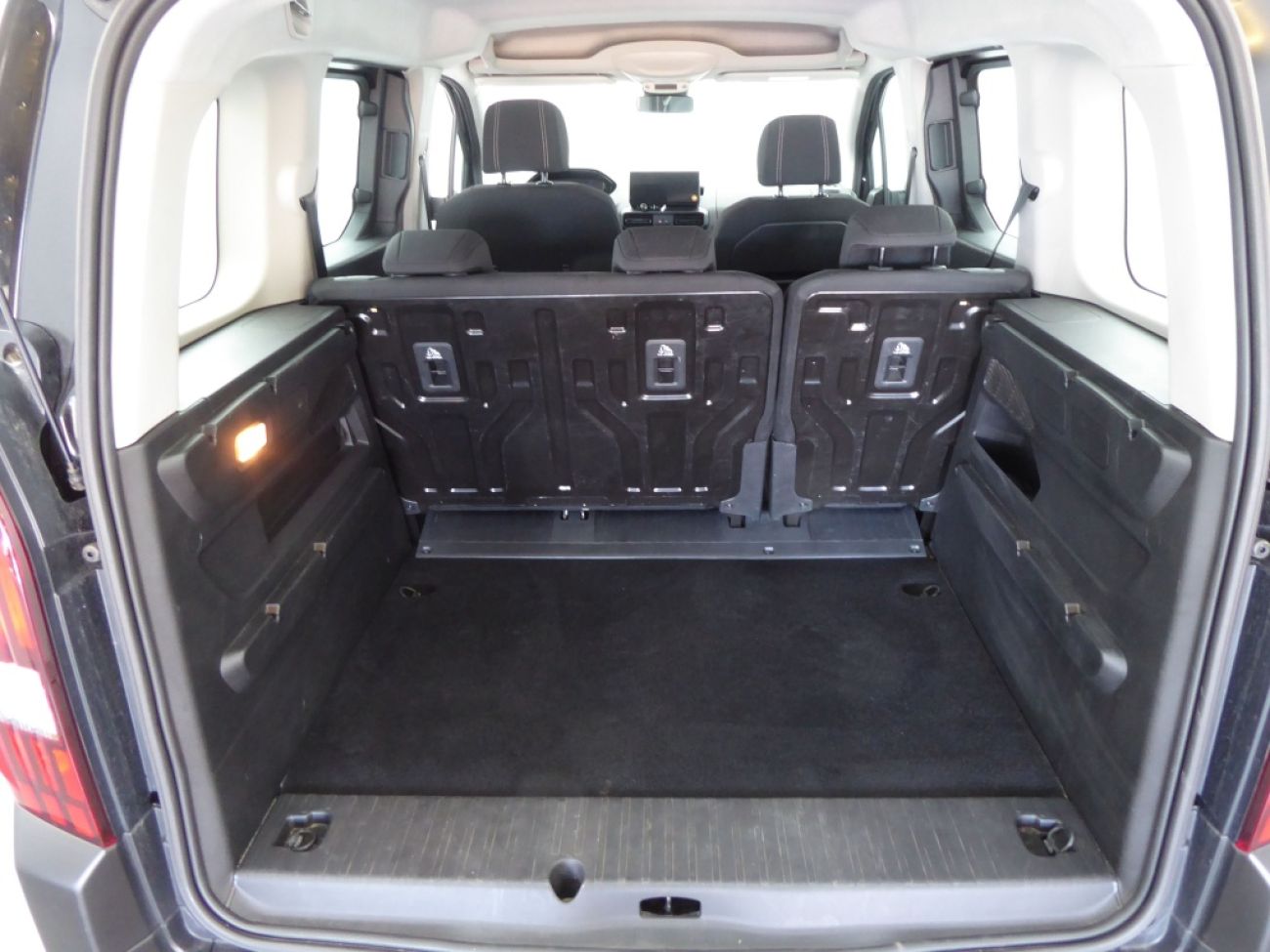 Mandataire PEUGEOT RIFTER TAILLE M - 1.5 BLUEHDI 100CH S&S ALLURE 5 PLACES