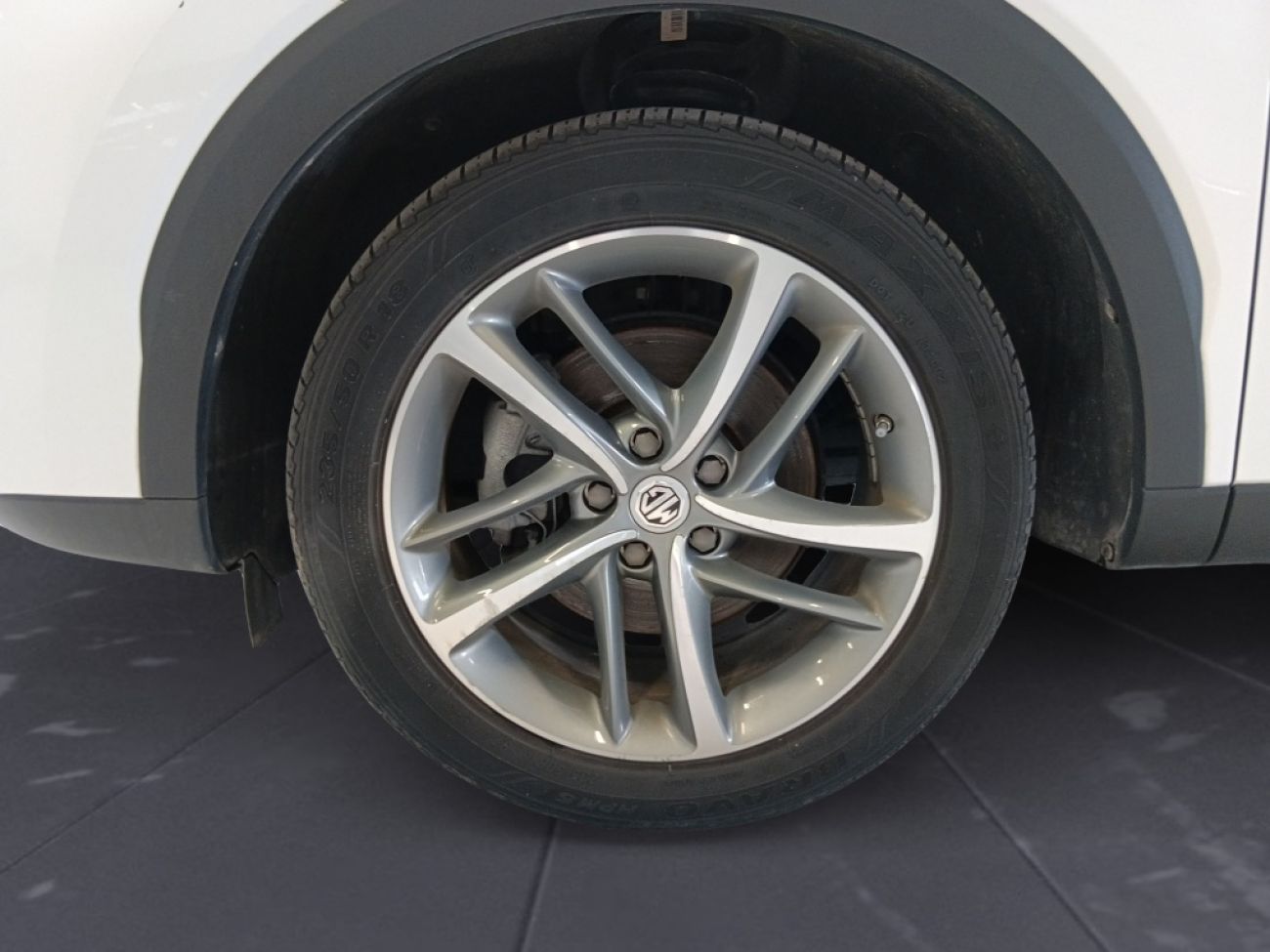 Mandataire MG HS 1.5 T-GDI 162 AT luxury