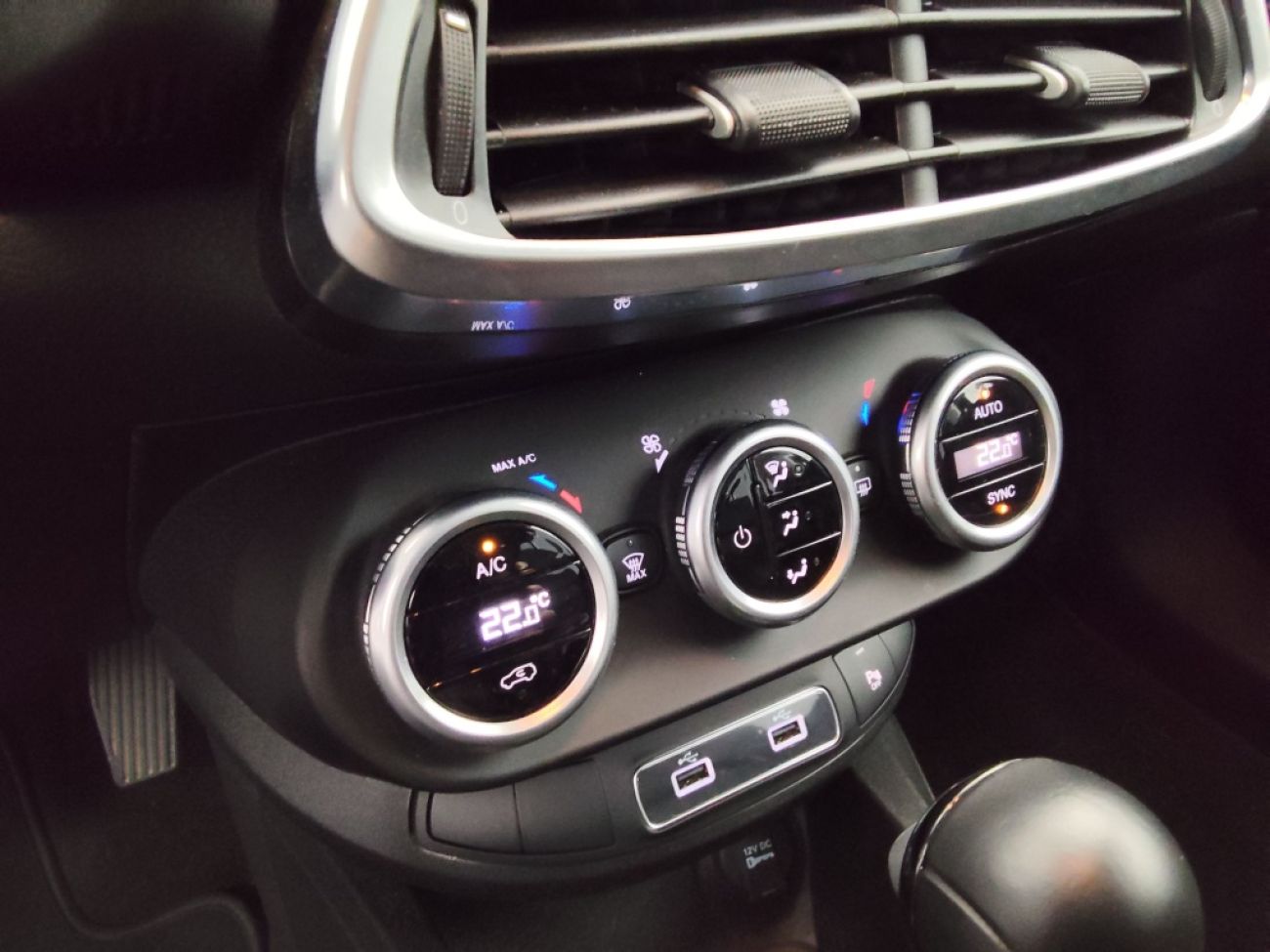 Mandataire FIAT 500X 1.5 FIREFLY TURBO 130CH S/S HYBRID PACK CONFORT DCT7