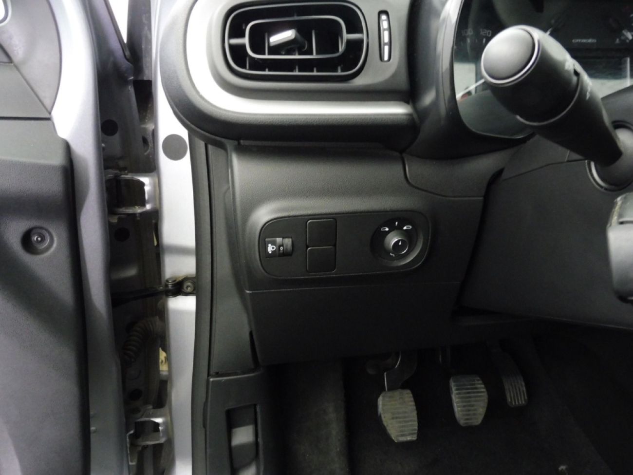 Mandataire Citroën C3 1.5 BLUEHDI 100CH S&S PLUS