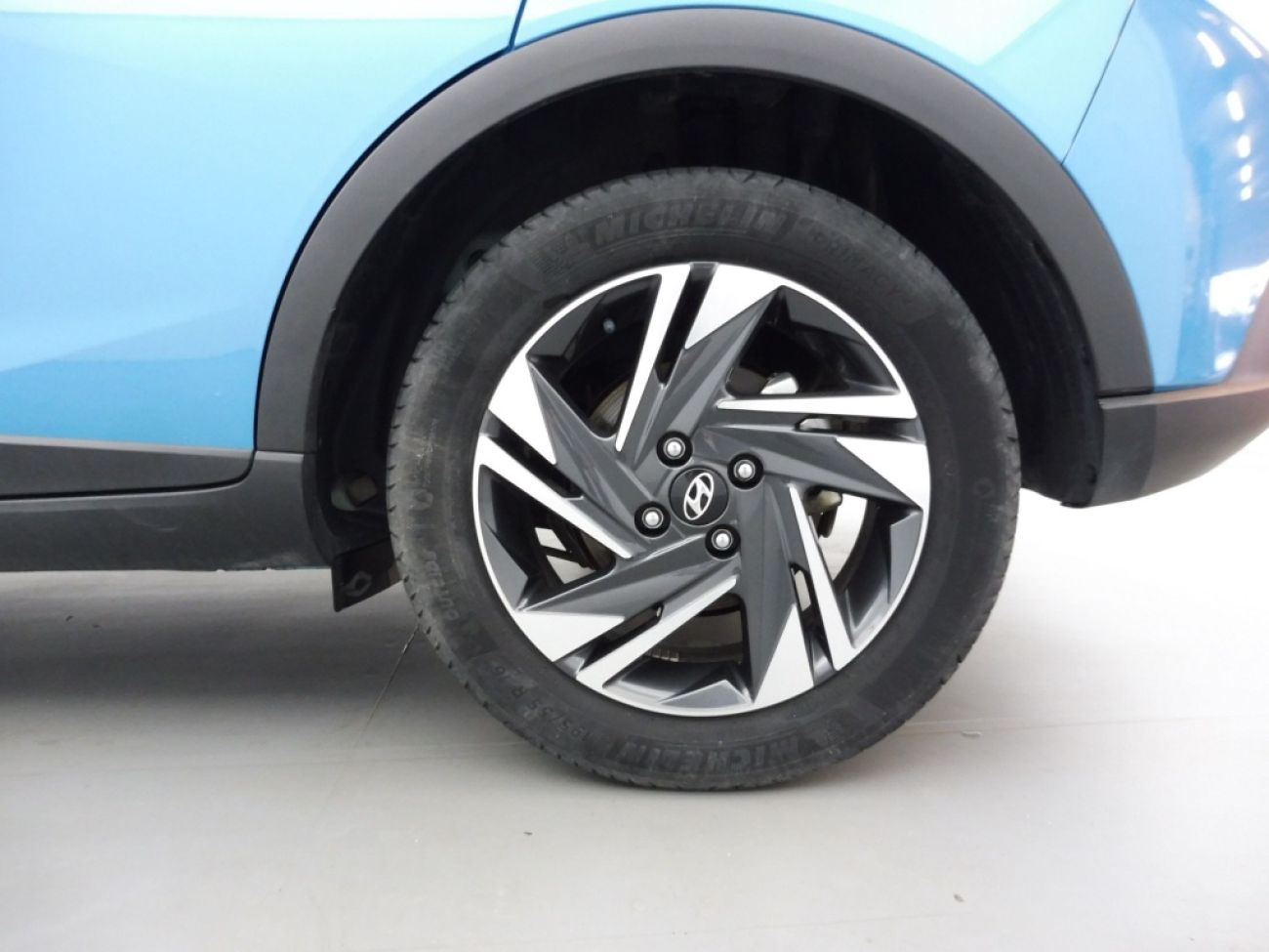 Mandataire Hyundai Bayon 1.0 T-GDI 100CH HYBRID 48V TECNO DCT-7