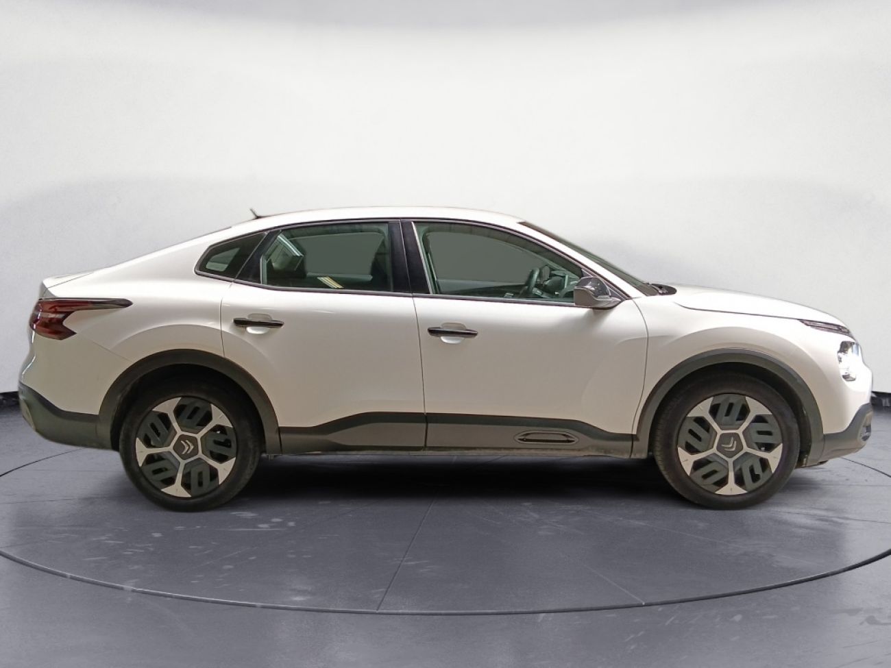 Mandataire Citroën C4 X 1.2 PURETECH 100 FEEL