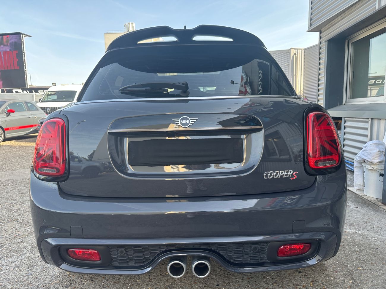 Mandataire MINI HATCH 5 PORTES F55 LCI Cooper S 178 ch BVA7 Finition greenwich