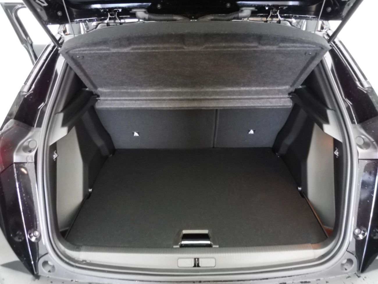 Mandataire PEUGEOT 2008 1.2 HYBRID 145CH GT E-DCS6